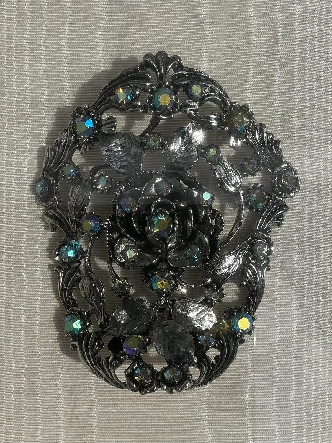 Vintage 1940s Rhinestone Shoe Clips in Shadowbox - Back view