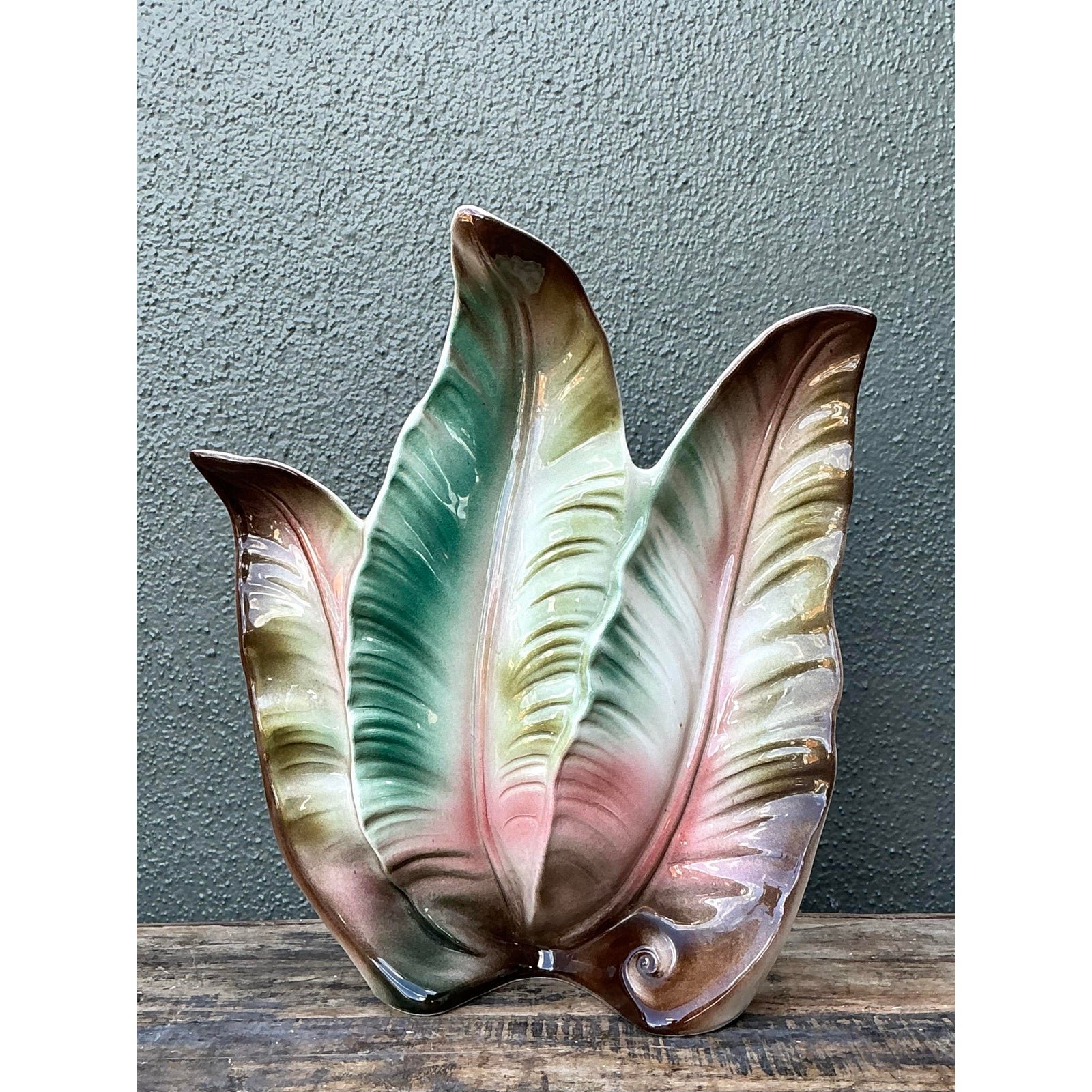 Vintage 1950s Glazed Ceramic Leaf Light - Top view