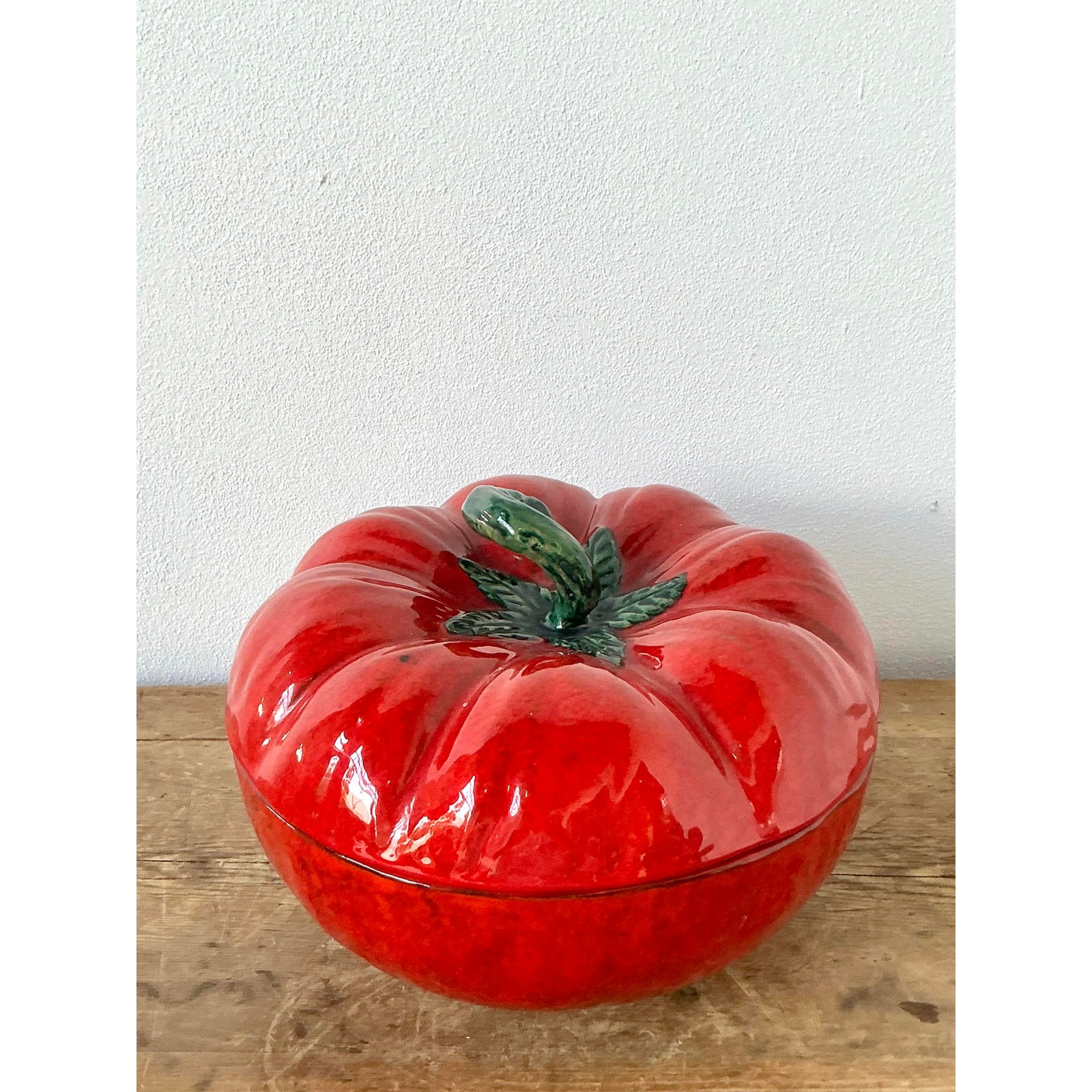 Vintage 1960s Italian Glazed Ceramic Tomato Tureen - Top view