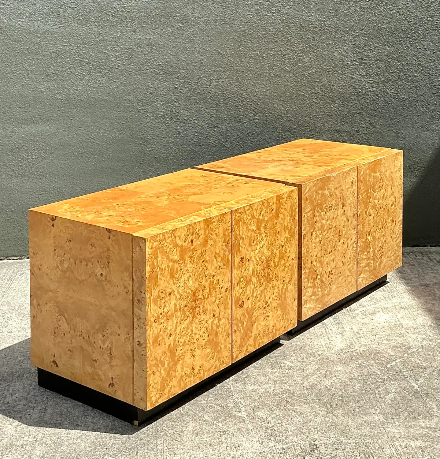 Vintage 1970s Burl Nightstands After Baughman - A Pair - Top view