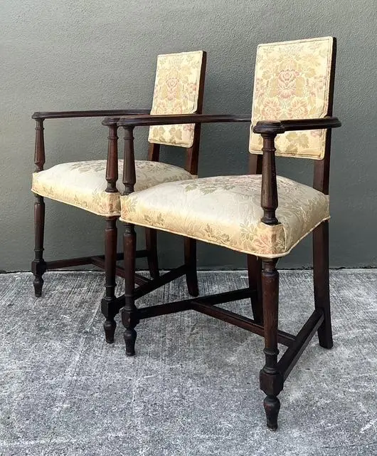 Vintage 19th Century Carved Arm Chairs - A Pair - Detail view
