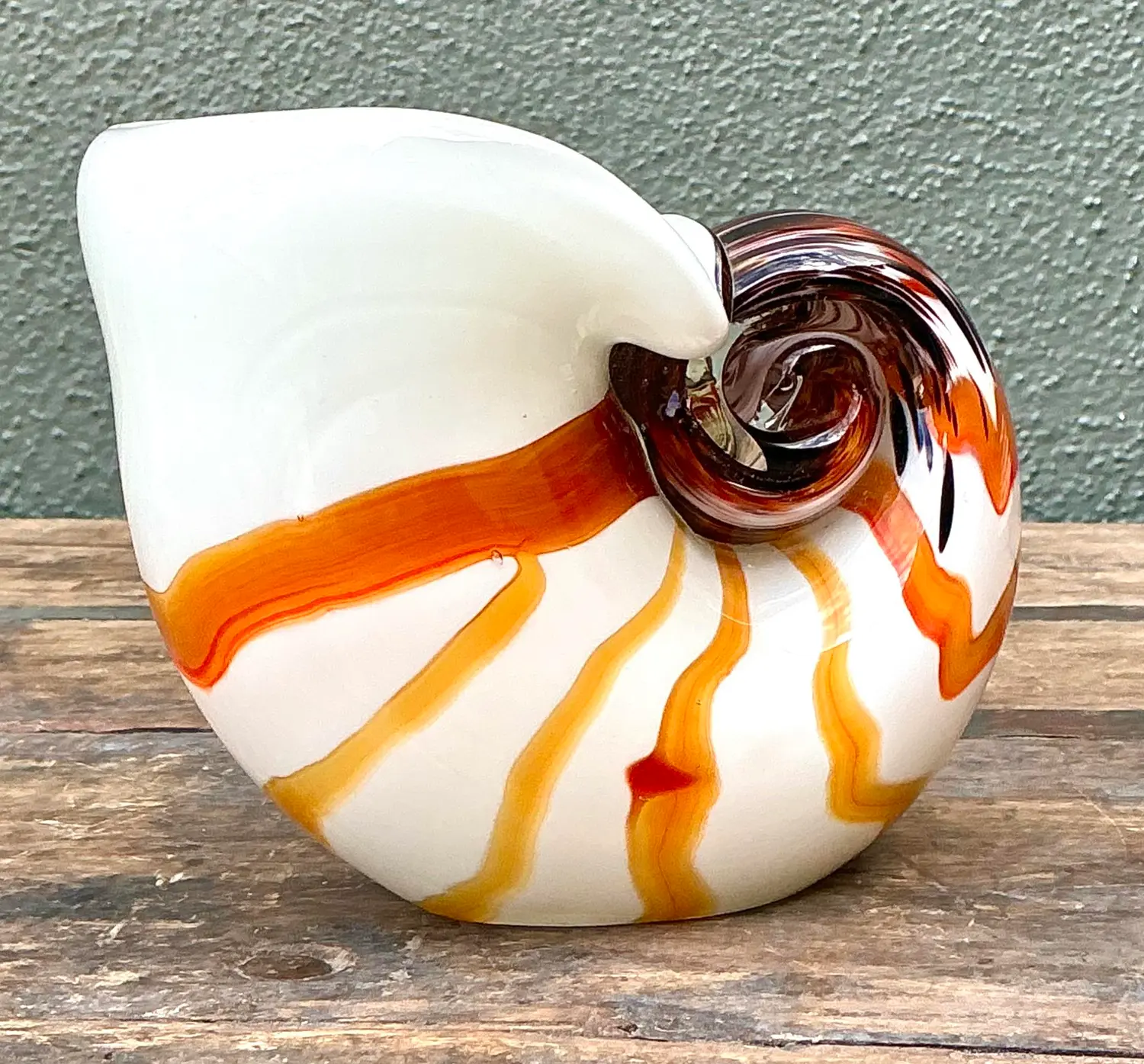 Vintage a Italian Murano Glass Nautilus Shell - Back view