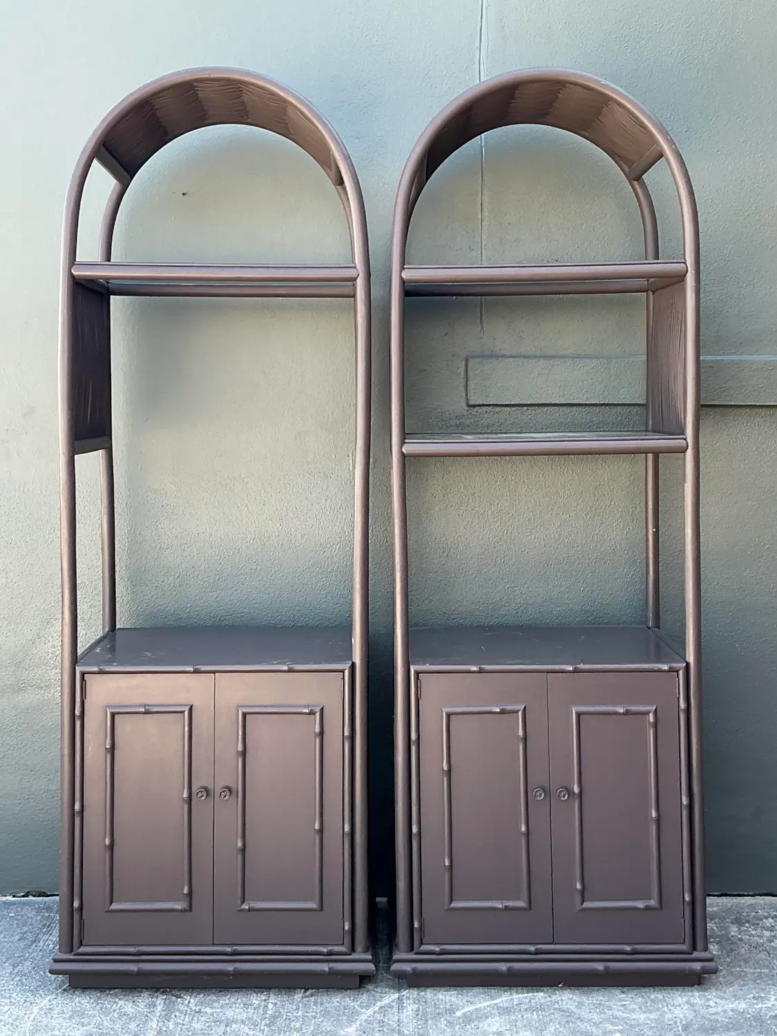 Vintage Arched Rattan Etagere - A Pair - Back view