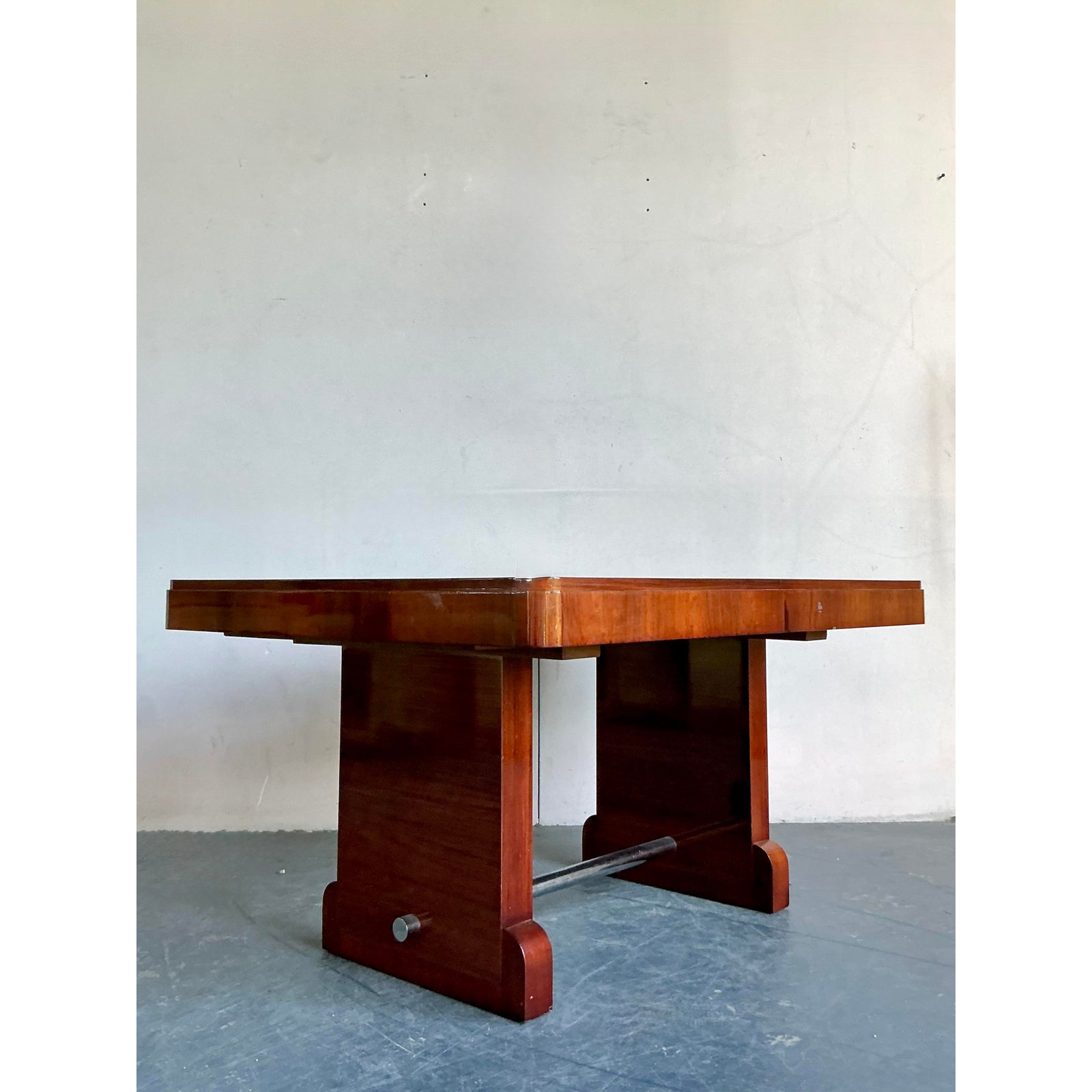 Vintage Art Deco Flame Mahogany Extendable Dining Table - Top view