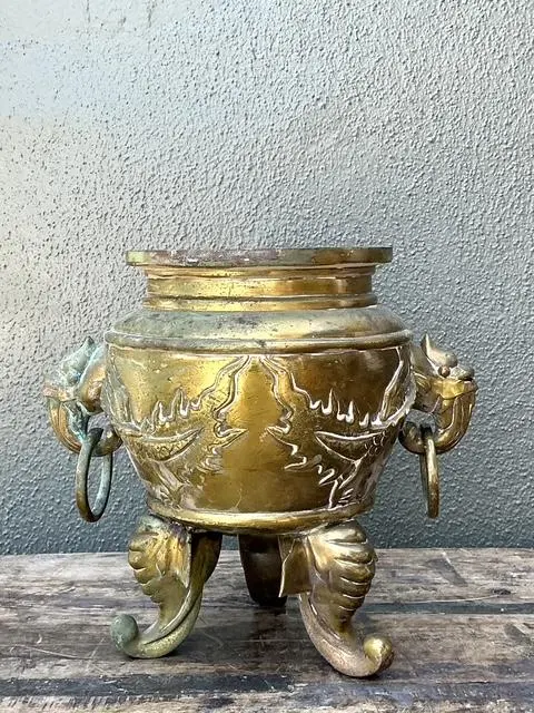 Vintage Asian Brass Dragon Cache Pot - Back view