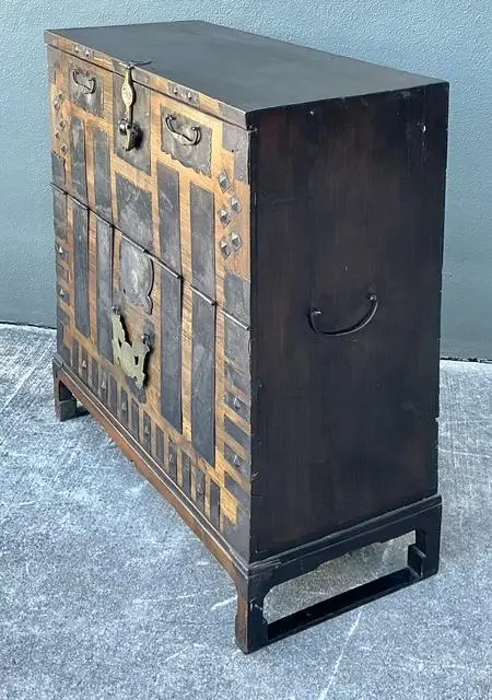 Vintage Asian Hammered Hardware Tansu Cabinet - Detail view