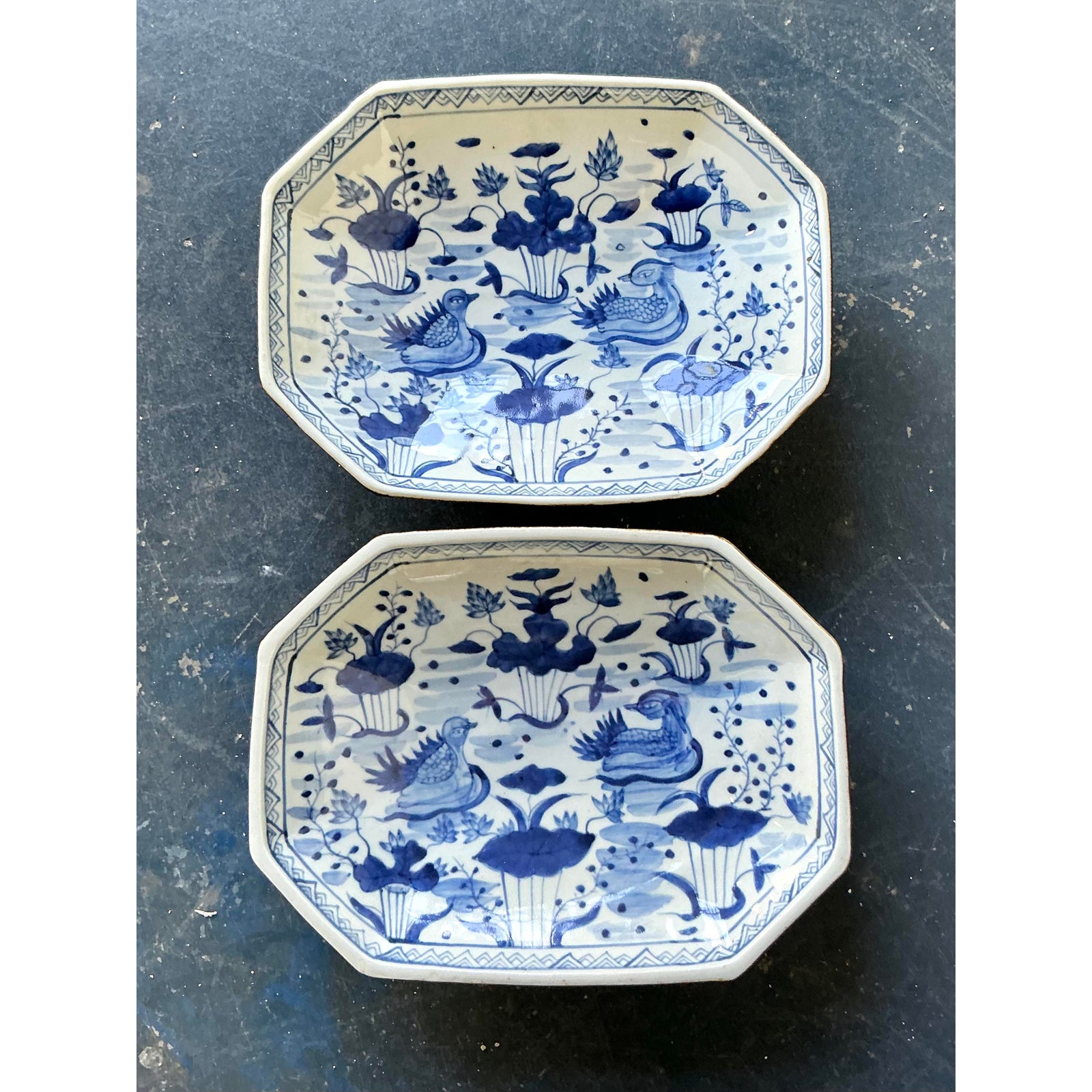 Vintage Asian Hand Painted Chinoiserie Octagon Bowl - Set of Two - Detail view