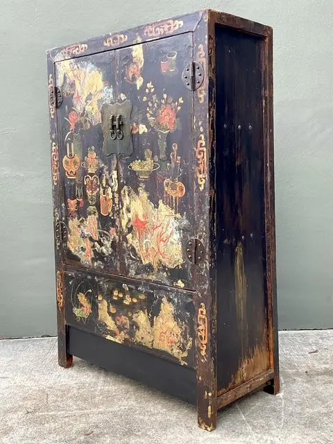 Vintage Asian Hand Painted Wedding Cabinet - Detail view