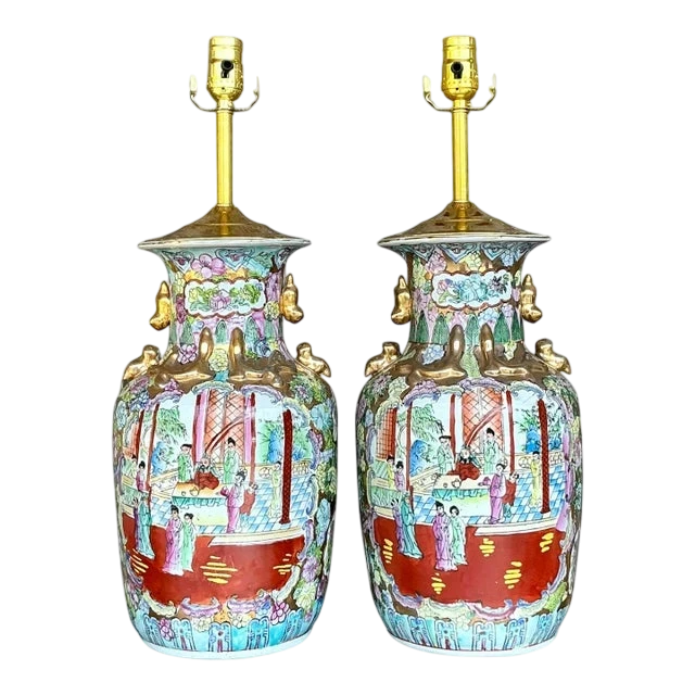 Vintage Asian Rose Famile Lamps - A Pair - Detail view