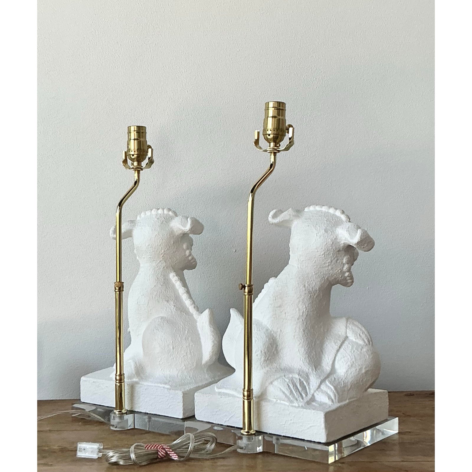 Vintage Asian Textured Foo Dog Lamps - A Pair - Top view