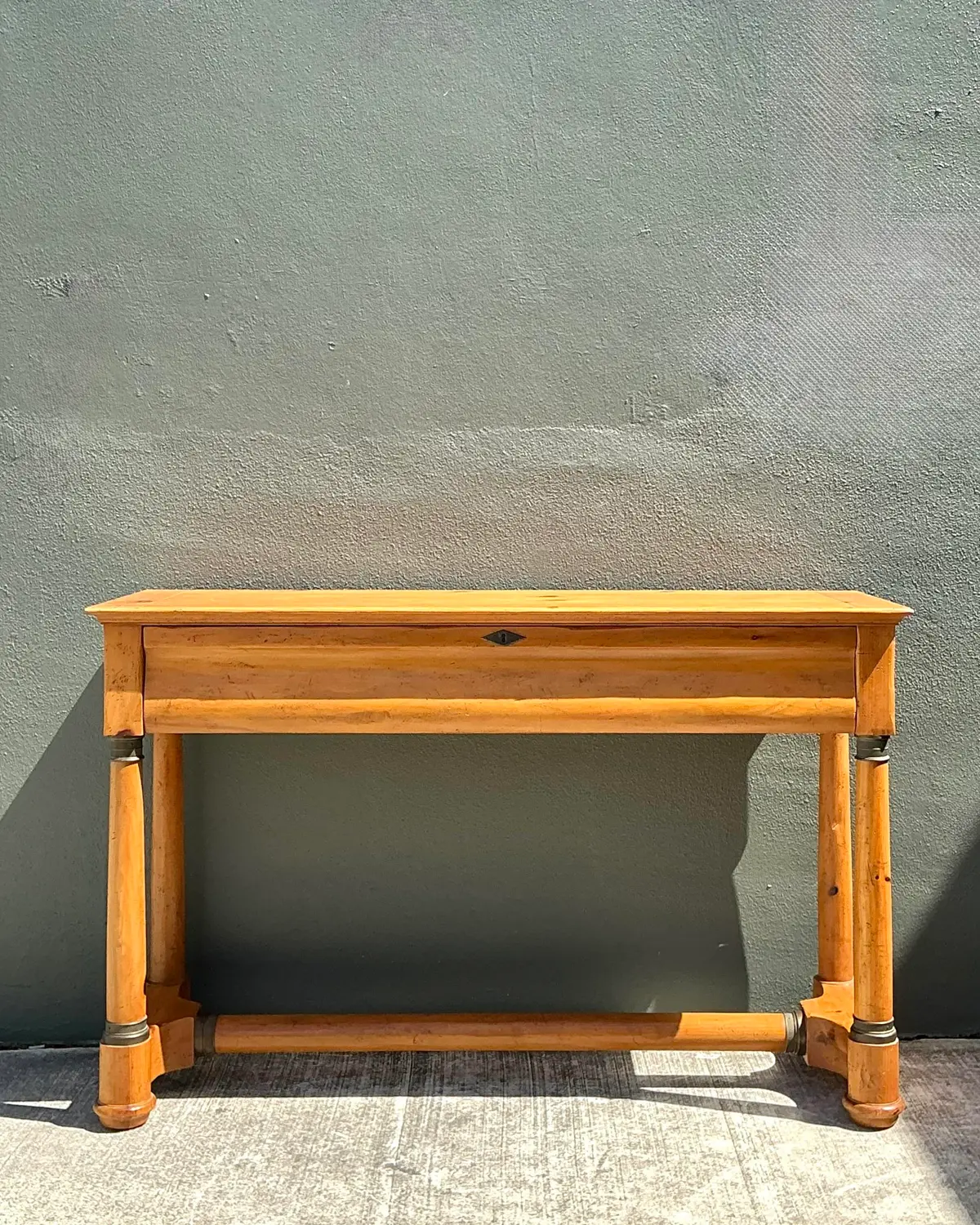 Vintage Baker Milling Road Pine Console - Detail view