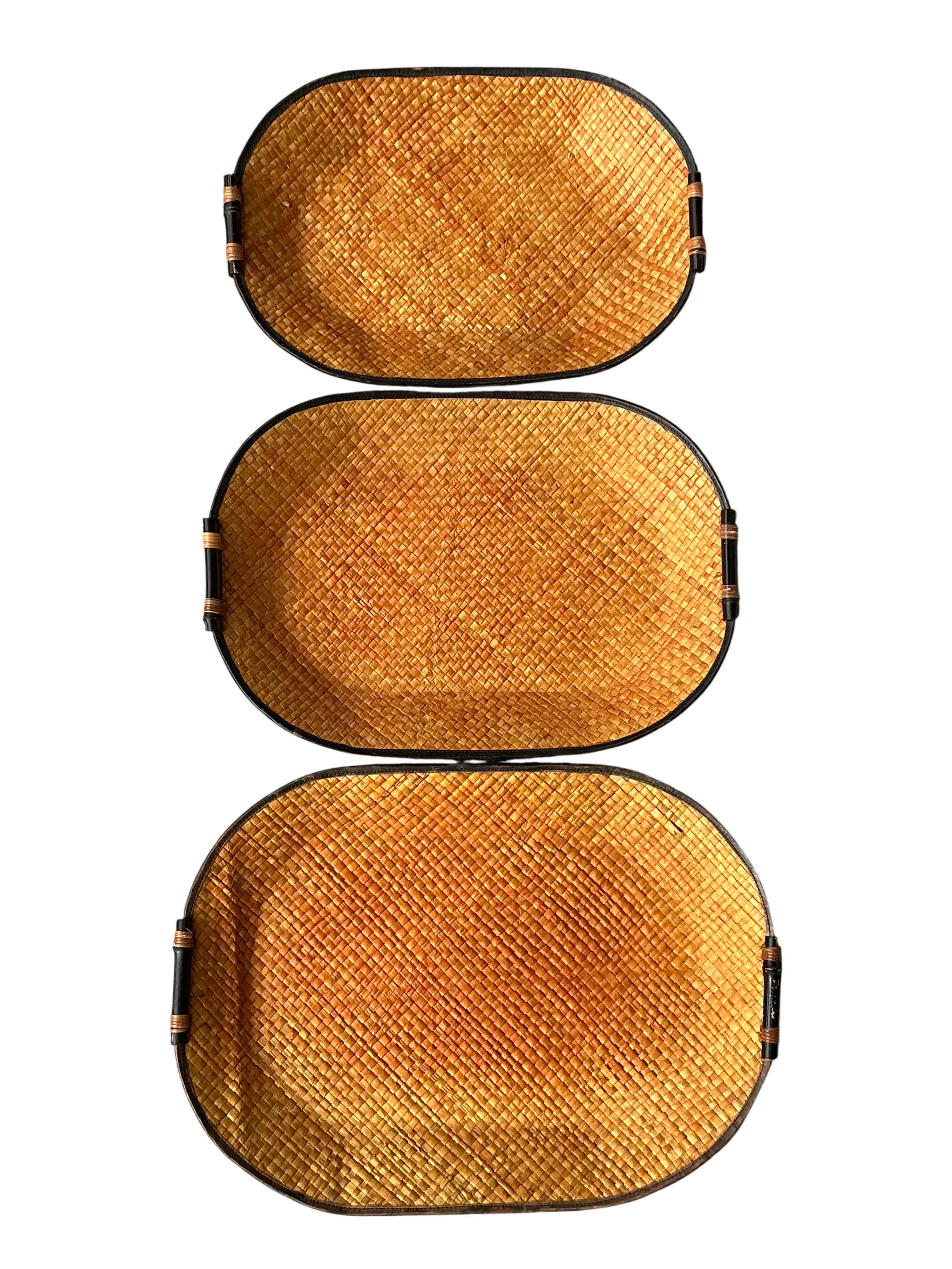Vintage Bamboo Rattan Woven Trays- Set of 3 - Detail view