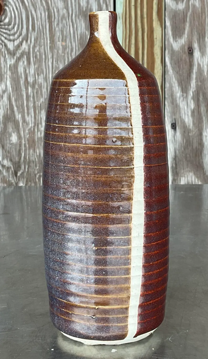 Vintage Boho 1977 Signed Studio Pottery Vase - Detail view