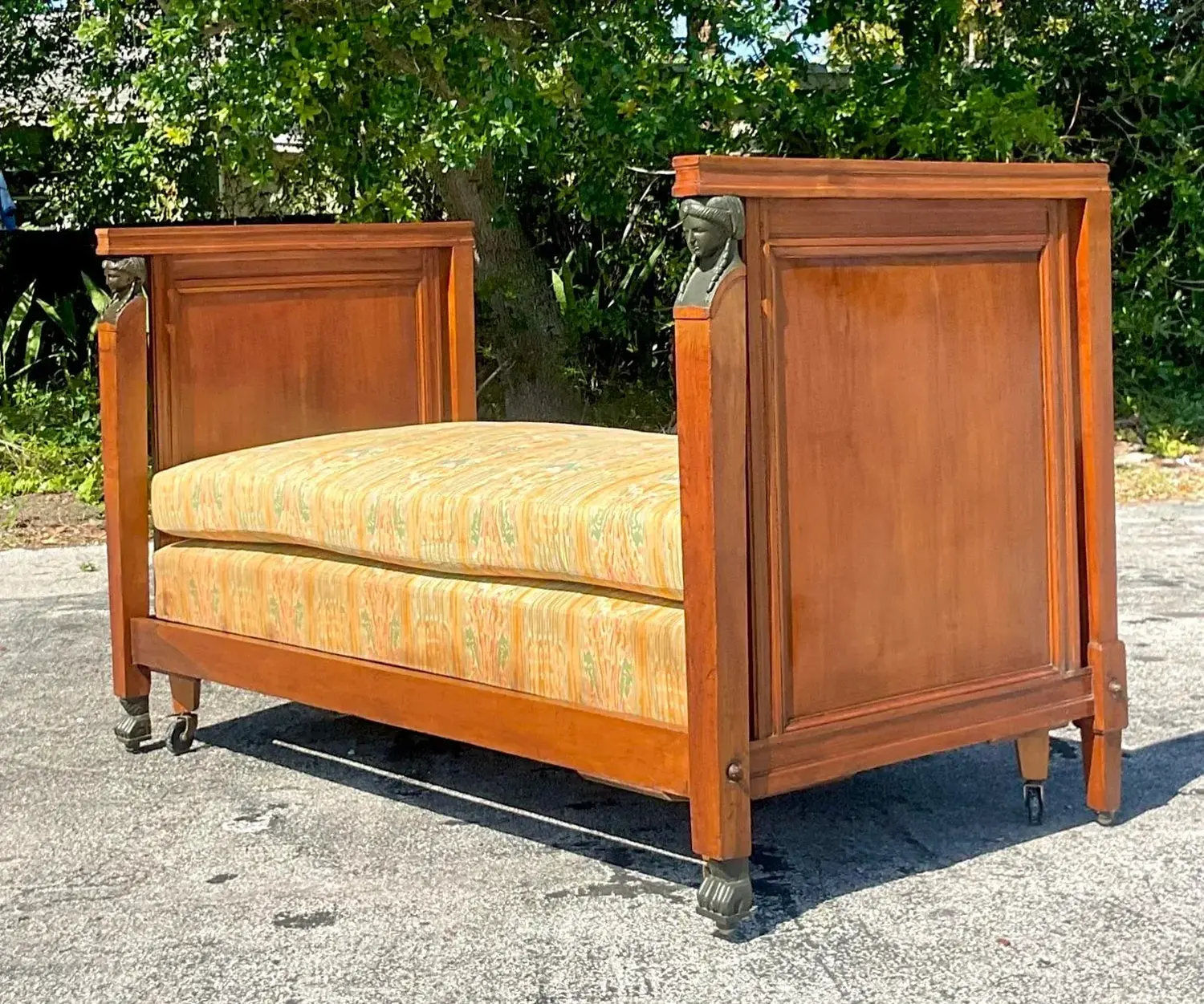 Vintage Boho 19th Century Austrian Walnut Biedermeier Trundle Bed - Top view