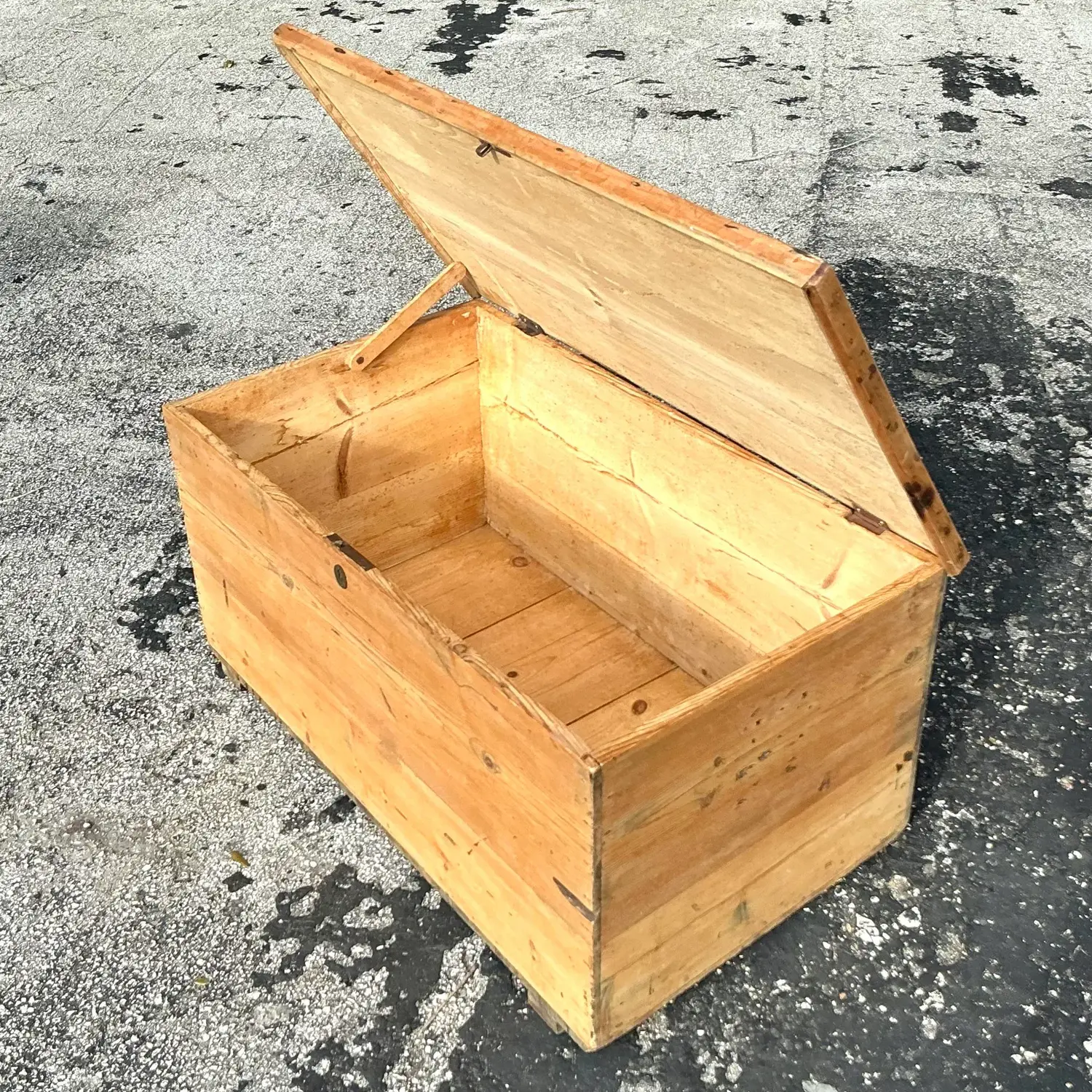 Vintage Boho 19th Century Pine Blanket Chest - Top view
