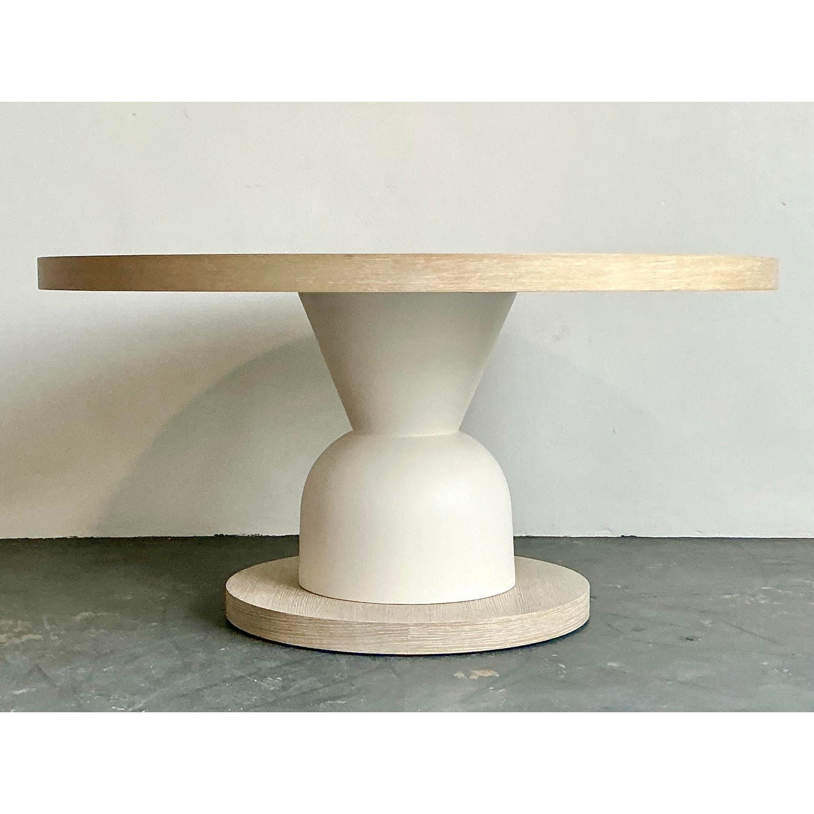 Vintage Boho Bernhardt “Solaria” Dining Table - Detail view