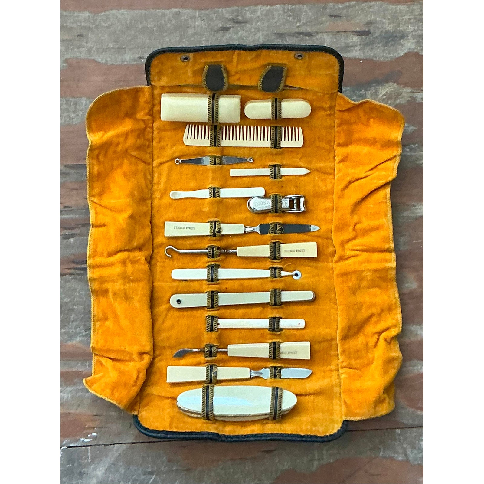 Vintage Boho Bone Manicure Set - Top view