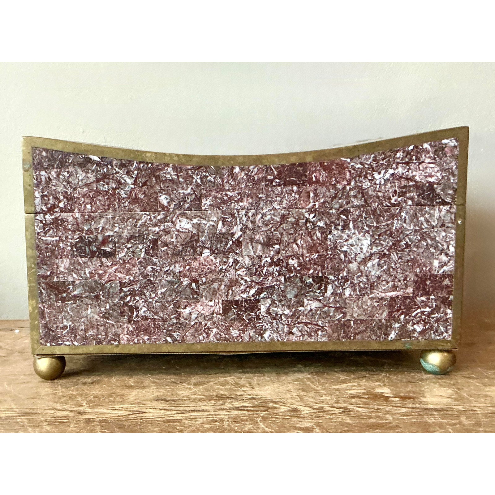Vintage Boho Brass Trimmed Tessellated Stone Box - Detail view