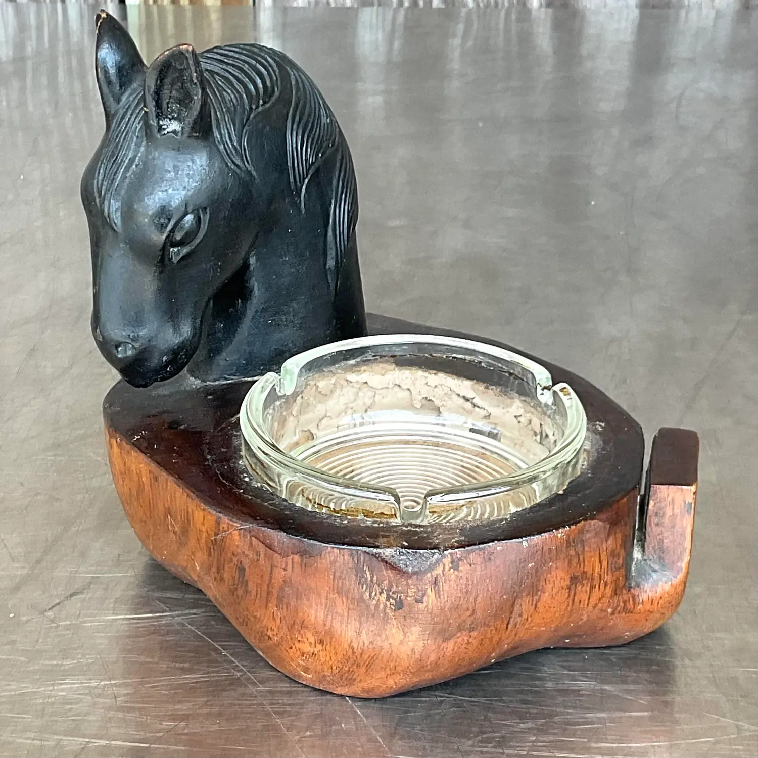 Vintage Boho Ceramic Horsehead Ashtray - Detail view