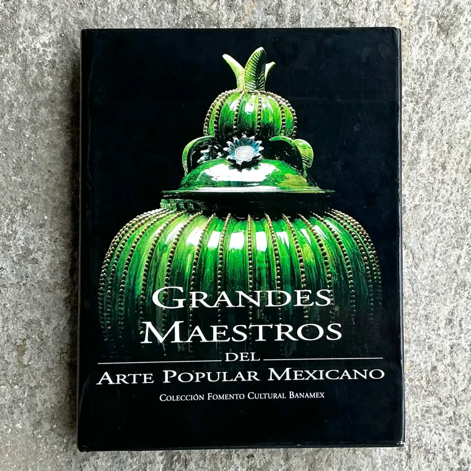 Vintage Boho Grandes Maestros Book - Back view