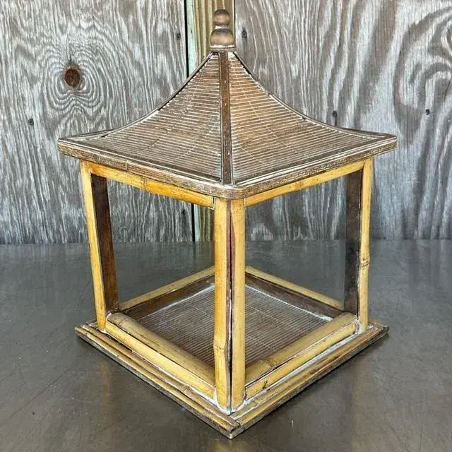 Vintage Boho Greek Key Display Box - Detail view