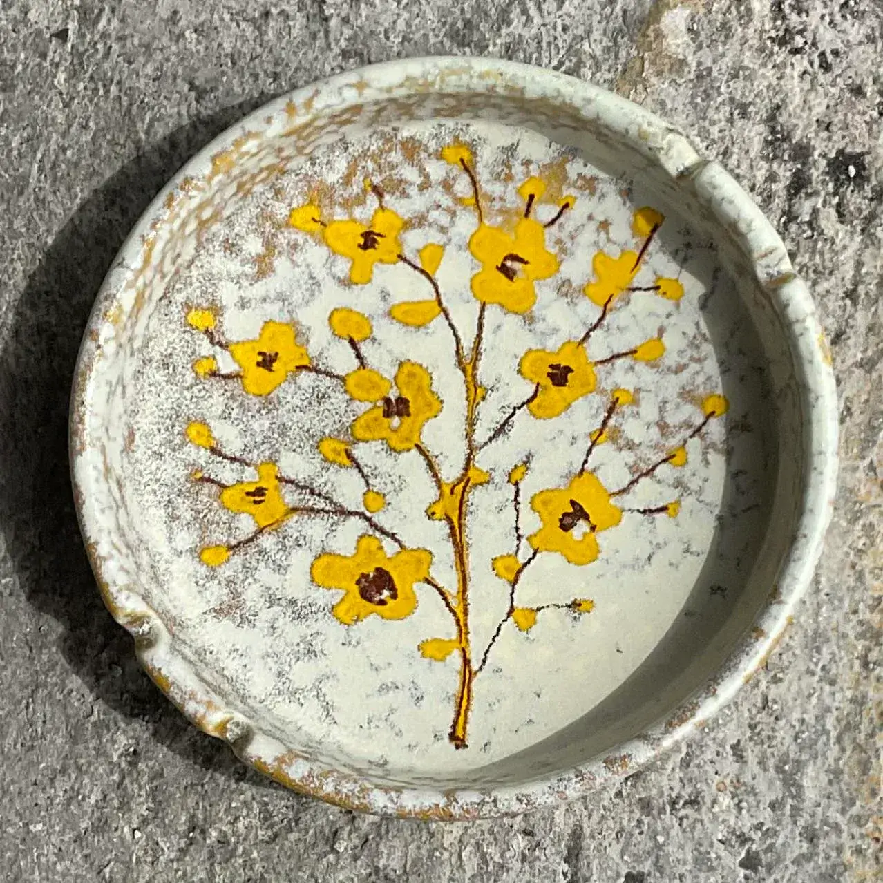 Vintage Boho Italian Floral Ashtray - Detail view