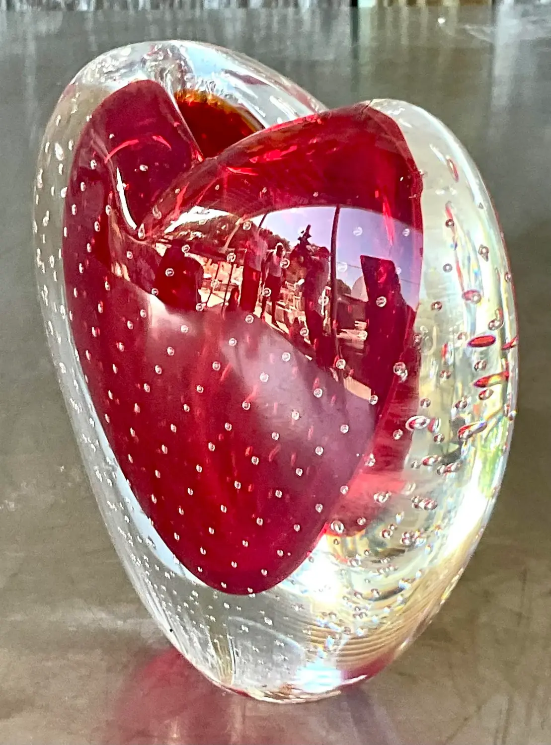 Vintage Boho Italian Ogetti Murano Glass Heart Vase - Detail view