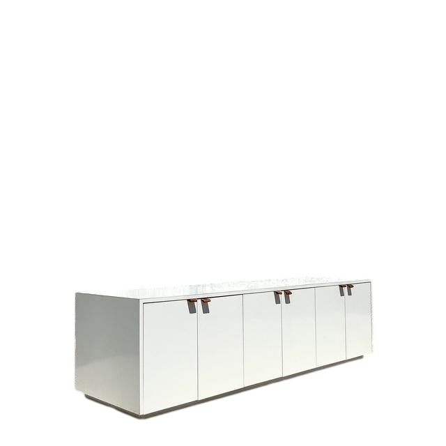 Vintage Boho Lacquered Long Credenza - Detail view