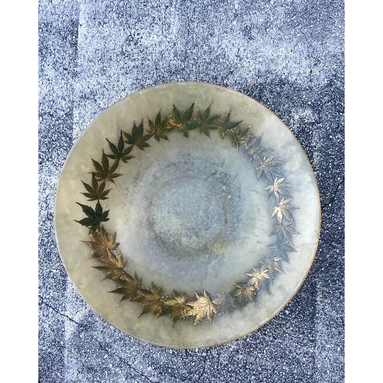 Vintage Boho Leaf Ring Resin Bowl - Top view