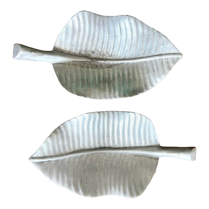 Vintage Boho Maitland-Smith Silver Leaf Plates- Set of 2 - Detail view