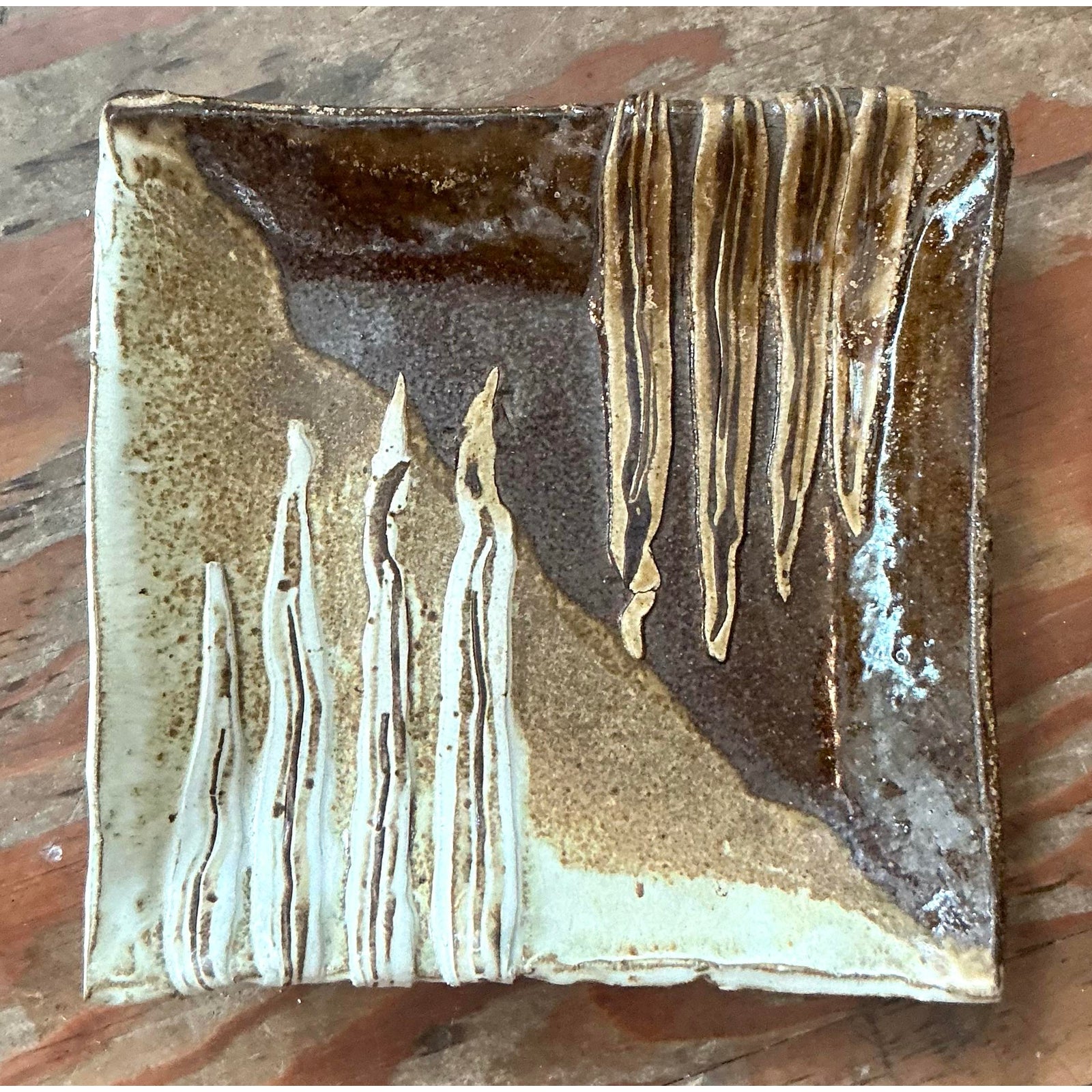 Vintage Boho Original Studio Pottery Tray - Detail view