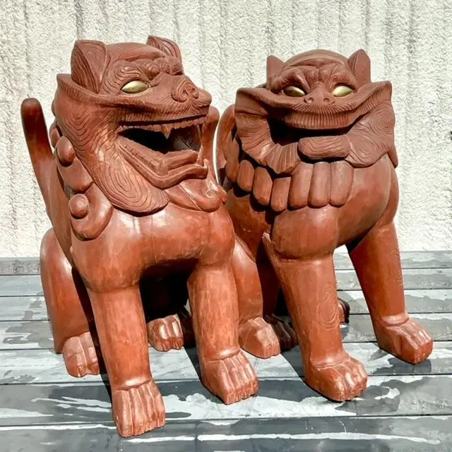 Vintage Boho Painted Wood Foo Lions - a Pair - Side view