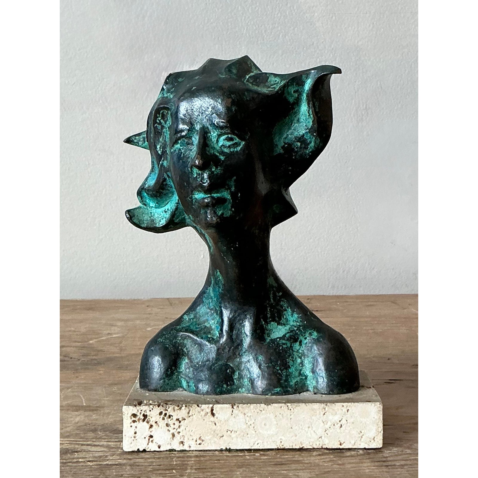 Vintage Boho Patinated Bronze Bust of Woman - Detail view