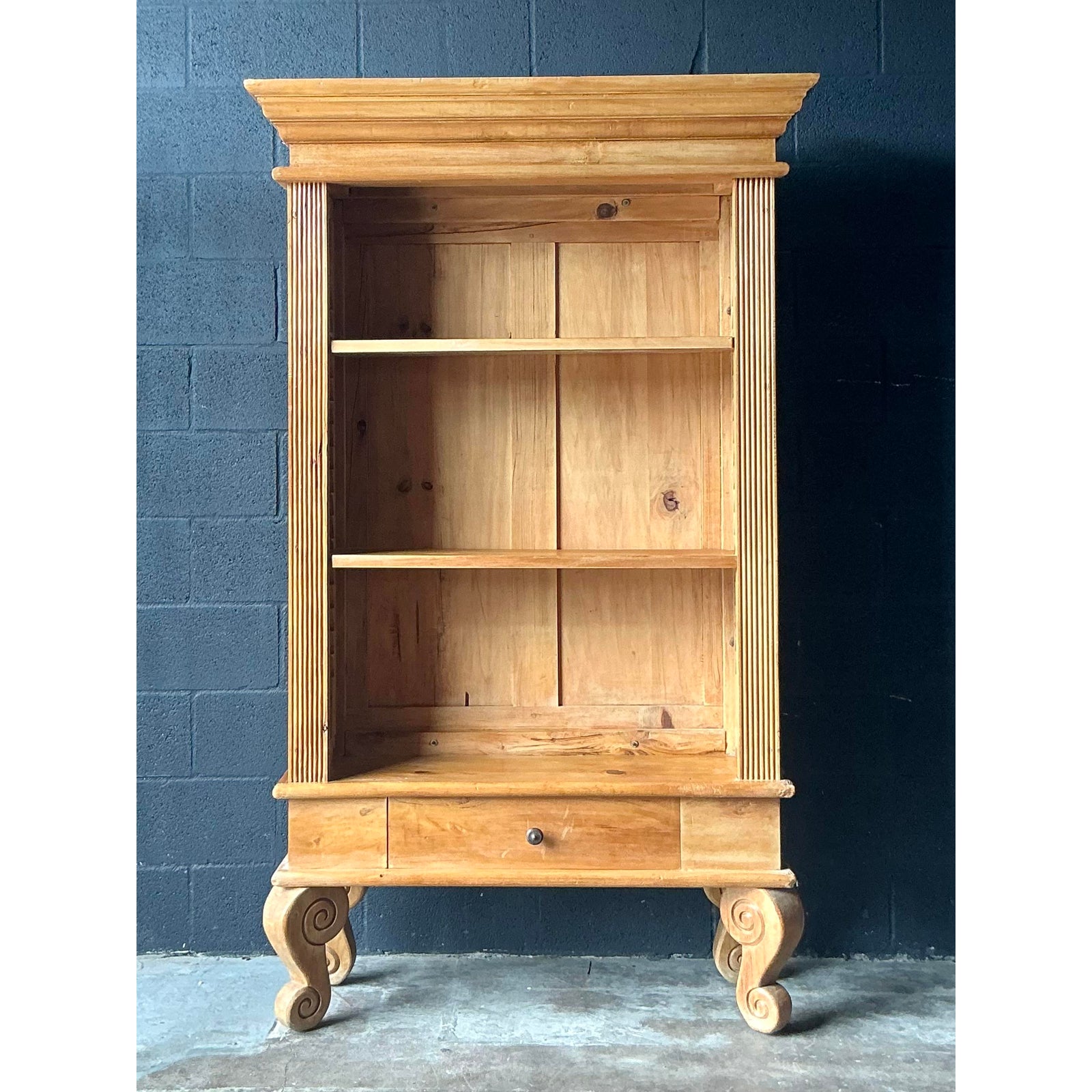 Vintage Boho Pine Etagere - Detail view