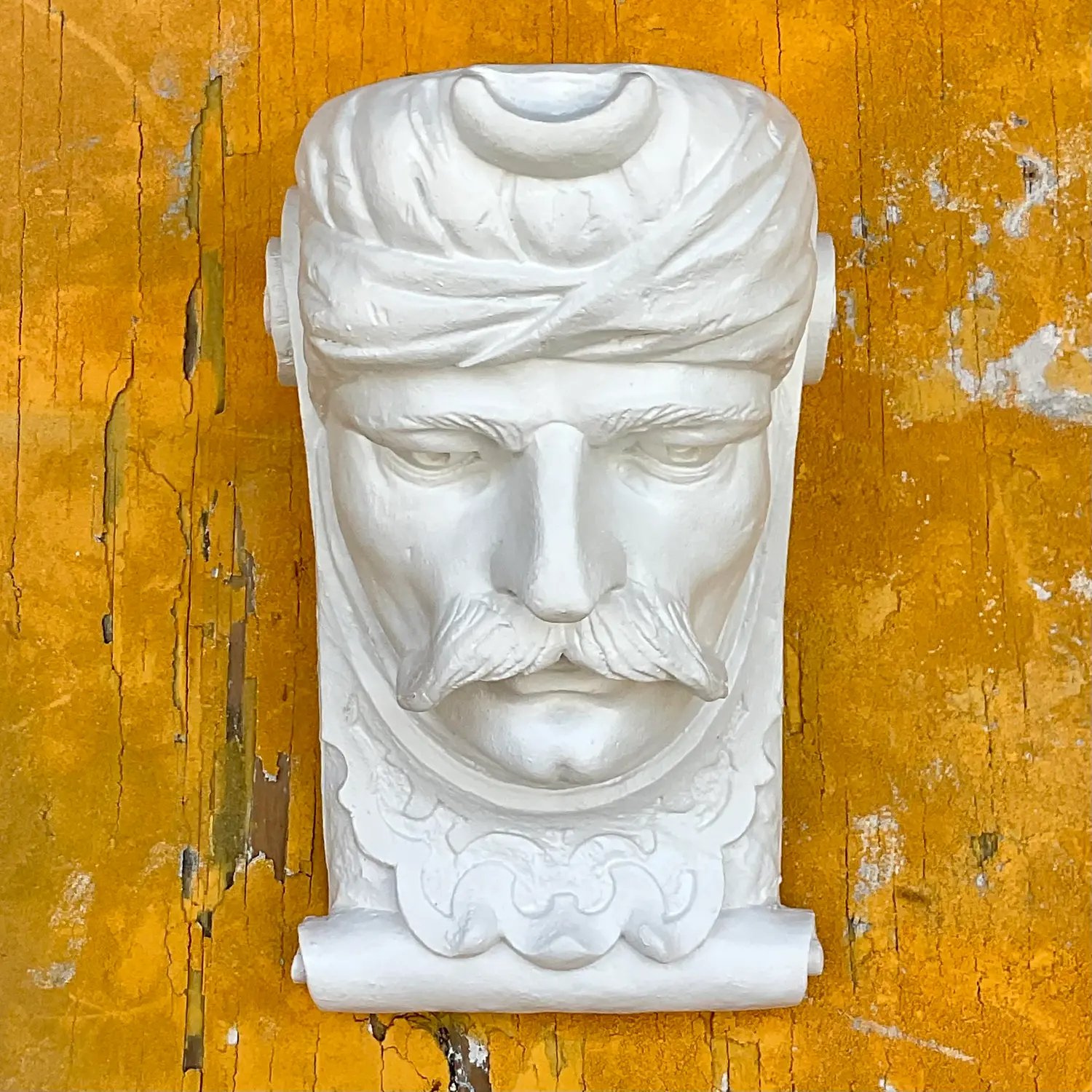 Vintage Boho Plaster Bracket - Top view