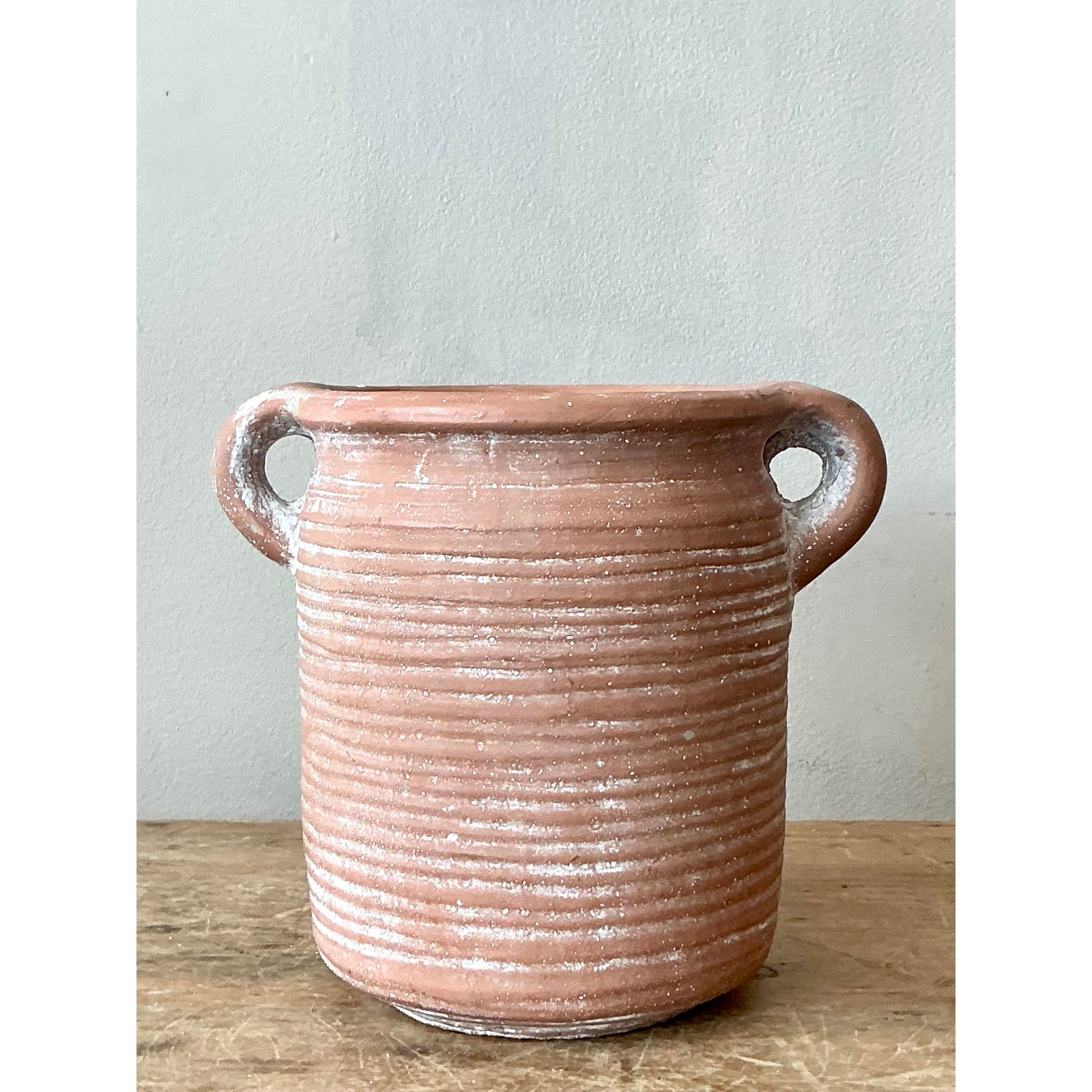 Vintage Boho Ribbed Studio Pottery Vase - Detail view