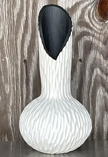 Vintage Boho Ribbed Studio Pottery Vase - Detail view
