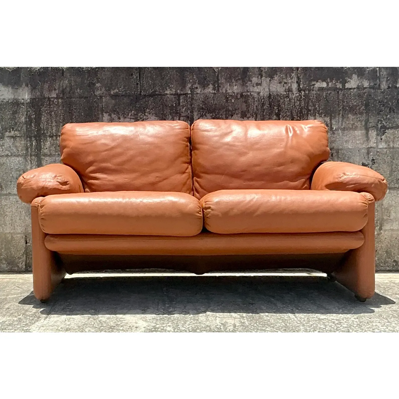 Vintage Boho Tobia Scarpa for B&b Italian Leather “Coronado” Loveseat - Top view