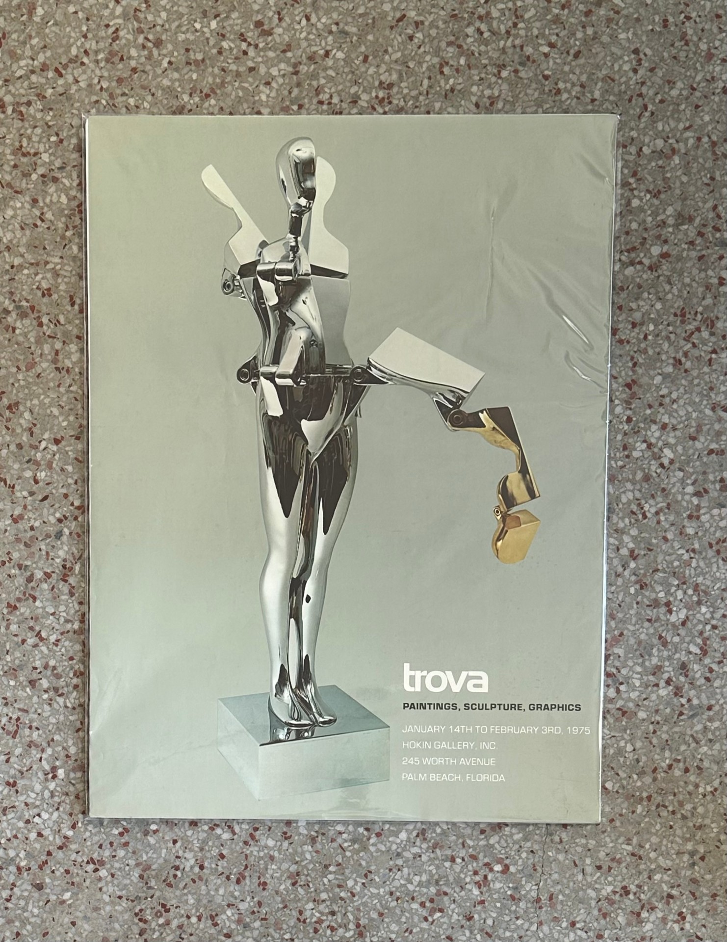 Vintage Boho Trova Ad - Side view