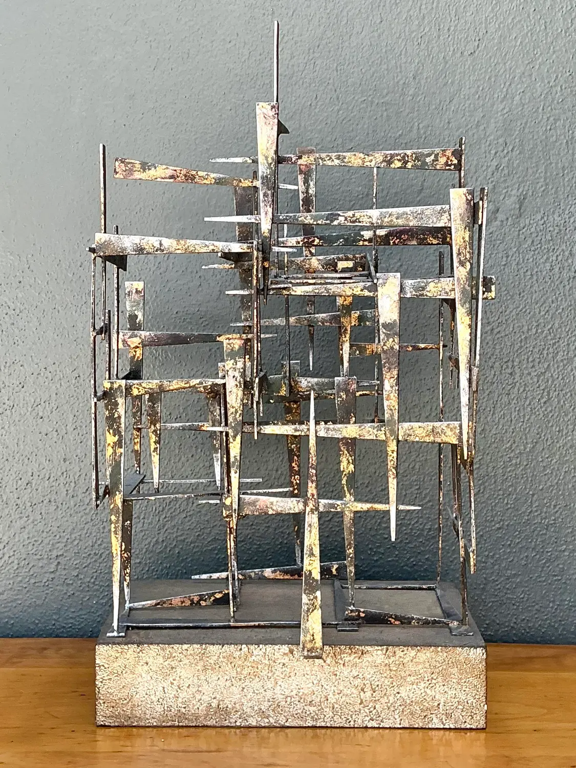Vintage Brutalist Abstract Sculpture - Side view
