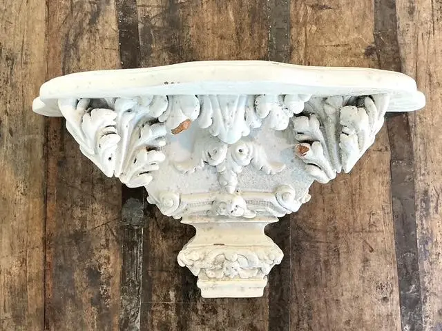 Vintage Carved Wood Bracket - Back view