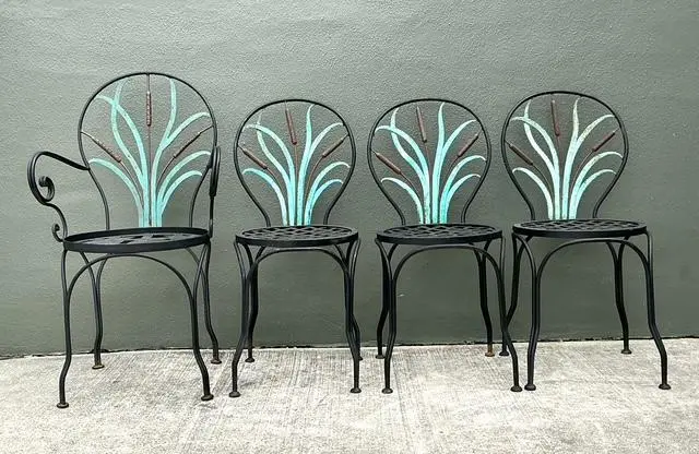 Vintage Cast Aluminum Cat Tail Dining Table Set of 5 - Back view