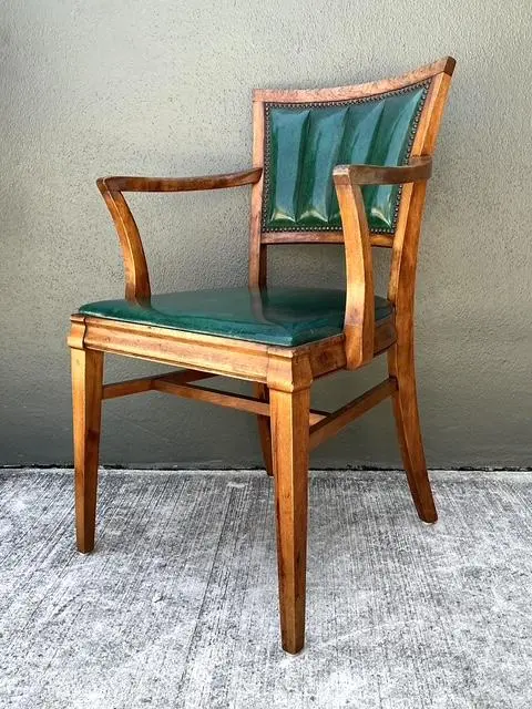 Vintage Channel Tufted Desk Chair - Top view