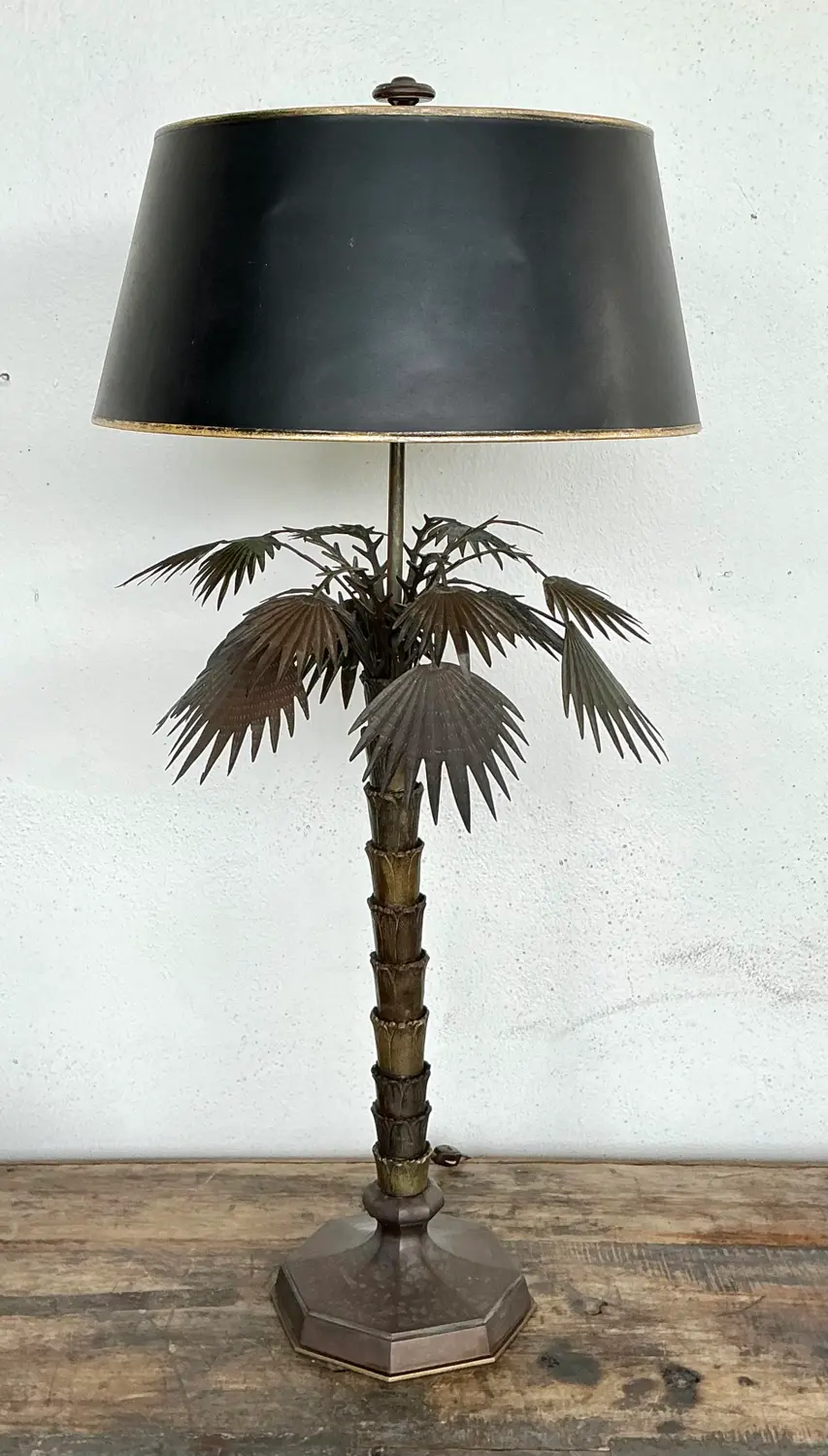 Vintage Chapman Palm Lamp - Detail view