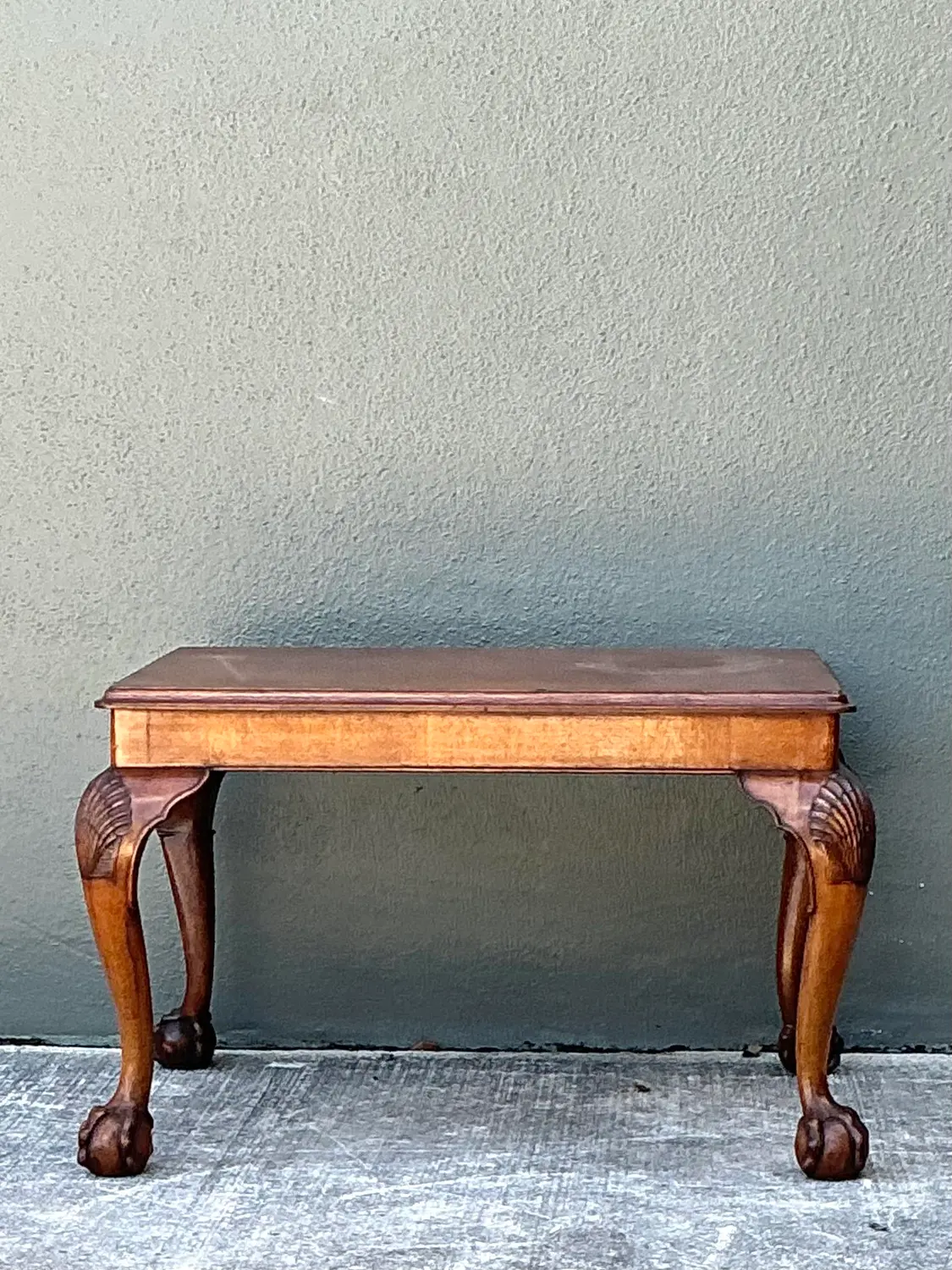 Vintage Chippendale Clam Shell Small Coffee Table - Top view