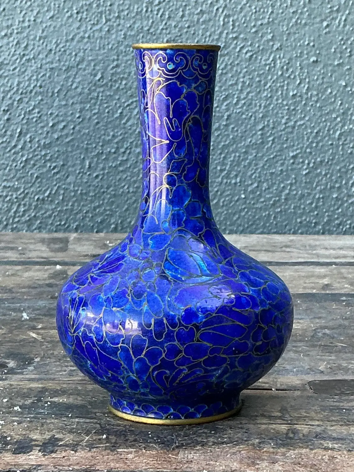 Vintage Cloisinee Blue Bud Vase - Detail view