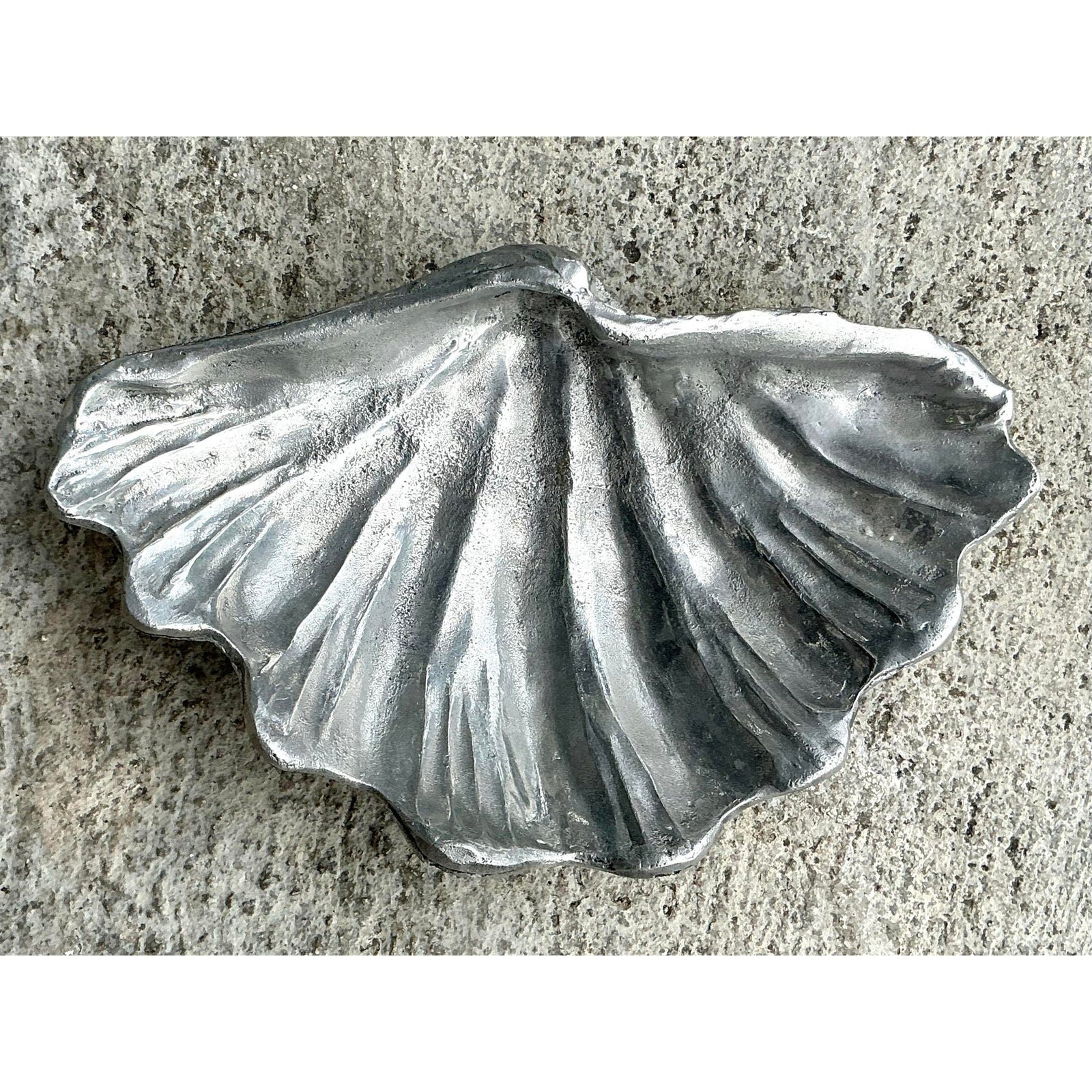 Vintage Coastal Cast Pewter Clam Shell Bowl - Detail view