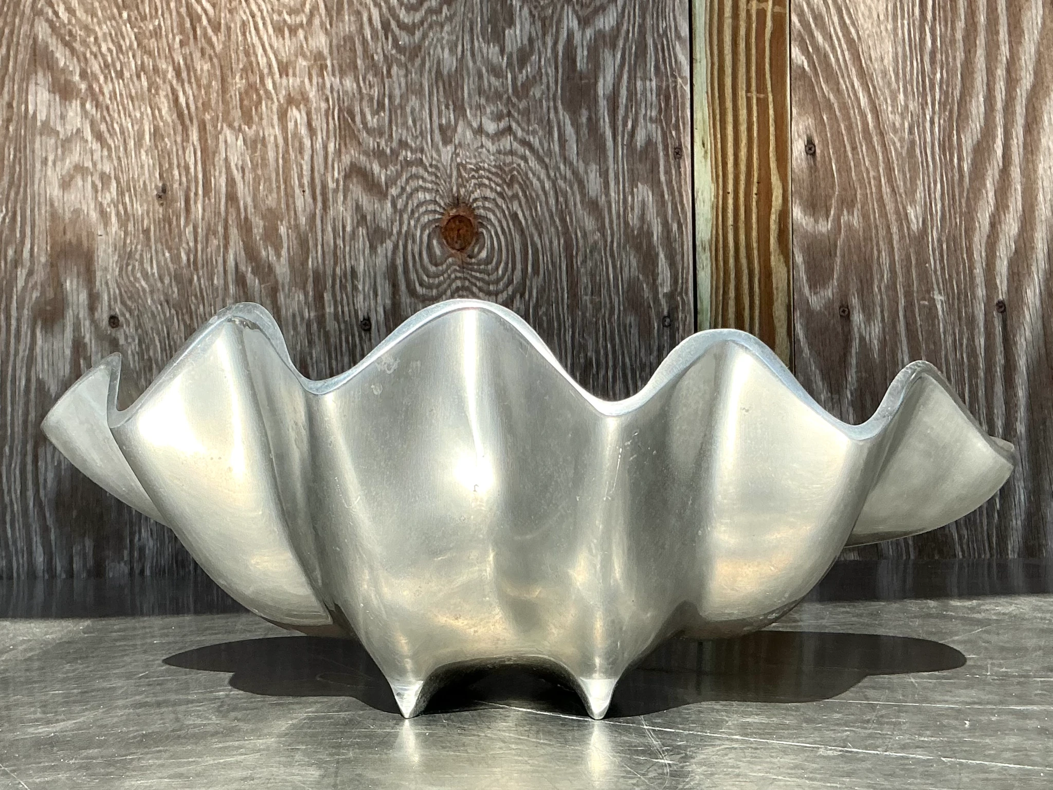 Vintage Coastal Clam Shell - Detail view