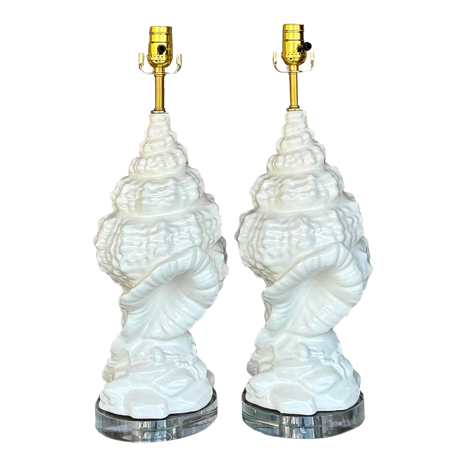 Vintage Coastal Glazed Ceramic Conch Lamps - a Pair - Detail view