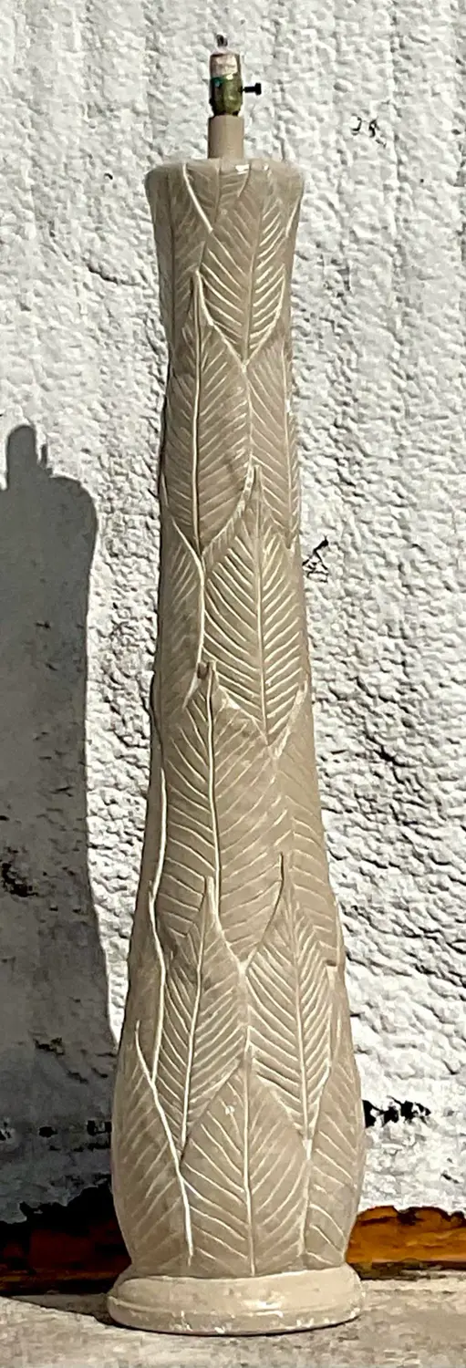 Vintage Coastal Plaster Palm Fronds Floor Lamp - Detail view
